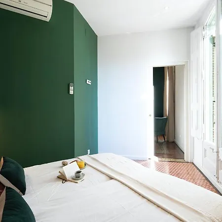 Central Suites Barcelona *