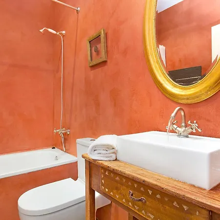 Central Suites Barcelona Apartment *